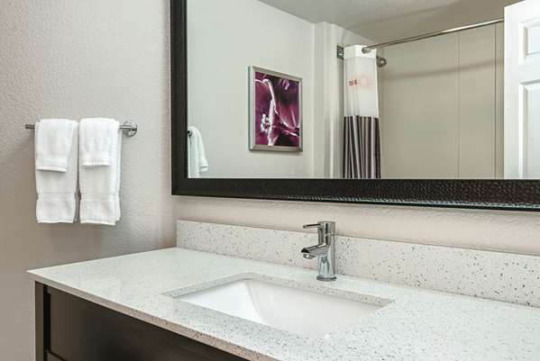  - La Quinta Inn & Suites Airport Ontario