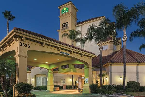 Exterior view - La Quinta Inn & Suites Airport Ontario