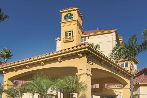 Exterior view - La Quinta Inn & Suites Airport Ontario