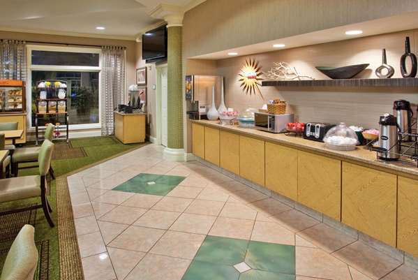  - La Quinta Inn & Suites Haywood Greenville