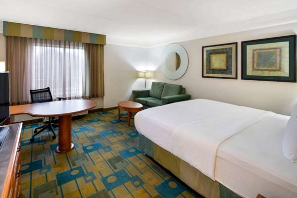 Suite - La Quinta Inn & Suites Haywood Greenville