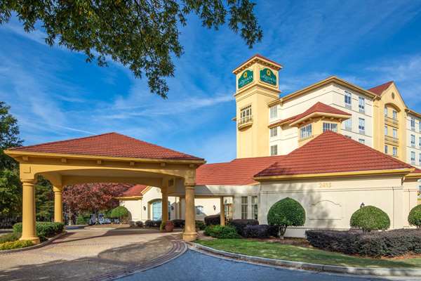 Exterior view - La Quinta Inn & Suites Cumberland Mall Atlanta - I-285, Exit 18