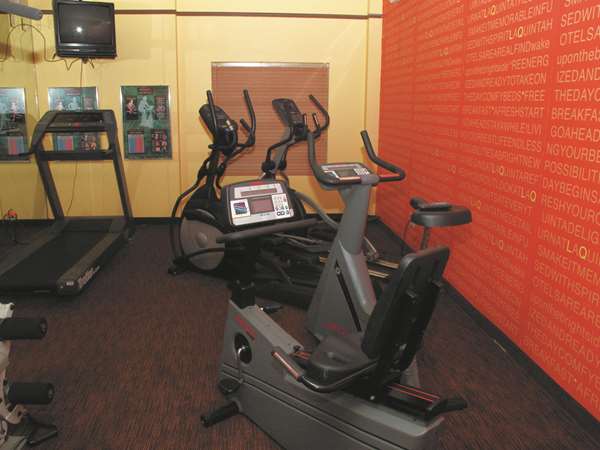 Fitness/ Exercise Room - La Quinta Inn & Suites Primacy Parkway Memphis