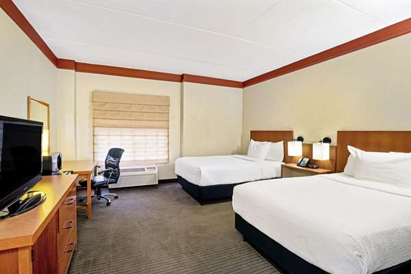  - La Quinta Inn & Suites Primacy Parkway Memphis