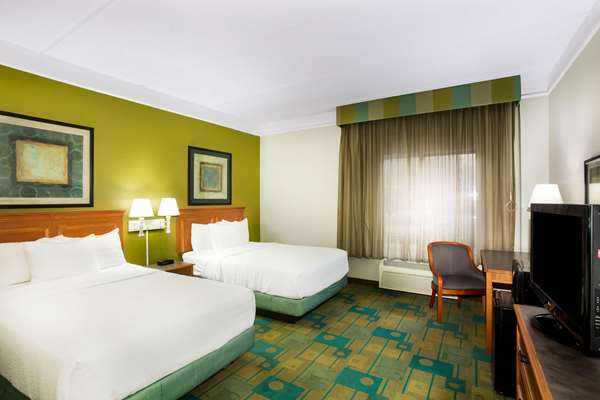  - La Quinta Inn & Suites Southwest Austin