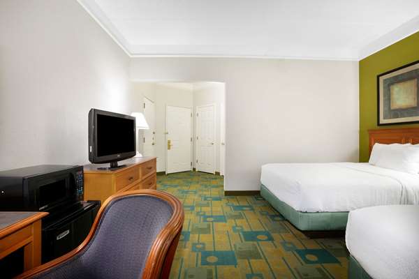  - La Quinta Inn & Suites Southwest Austin