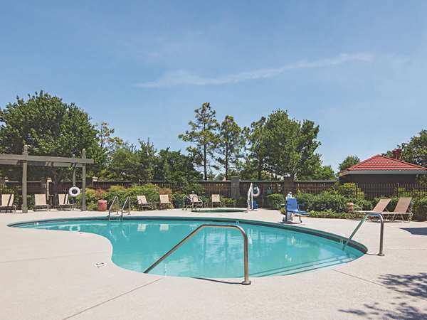 Pool - La Quinta Inn & Suites Northwest Oklahoma City
