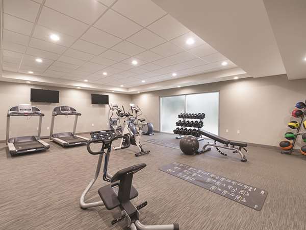 Fitness/ Exercise Room - La Quinta Inn & Suites Northwest Oklahoma City