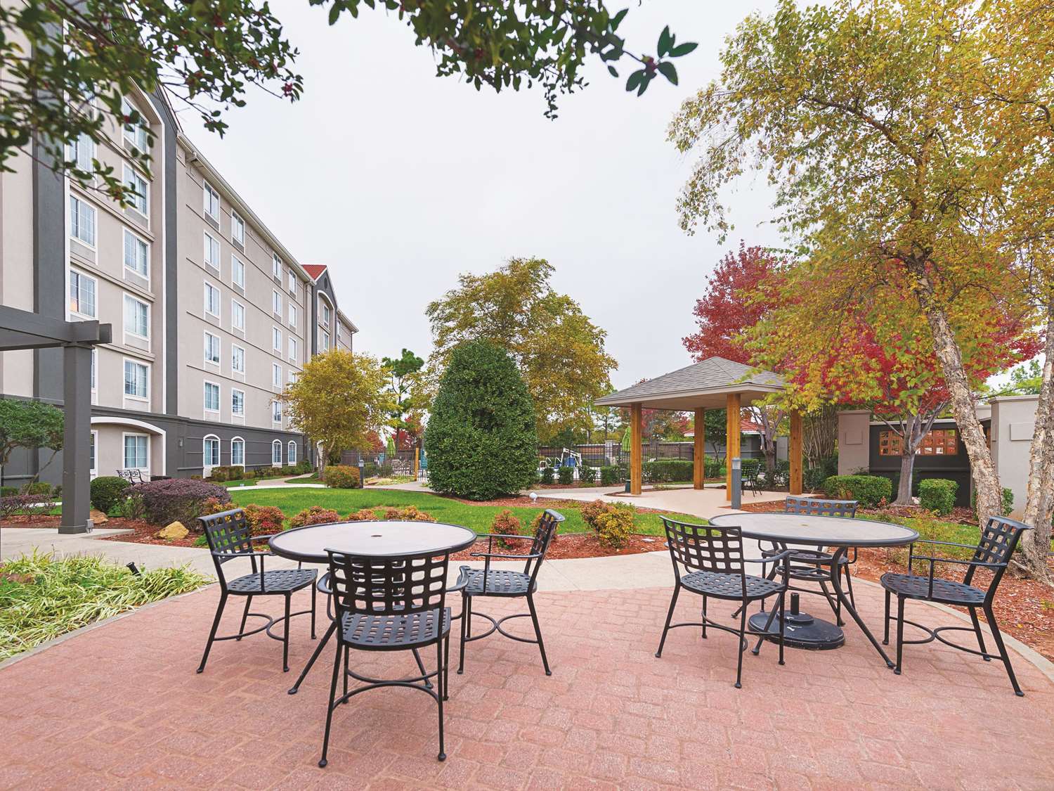 La Quinta Inn & Suites Northwest Oklahoma City, OK See Discounts