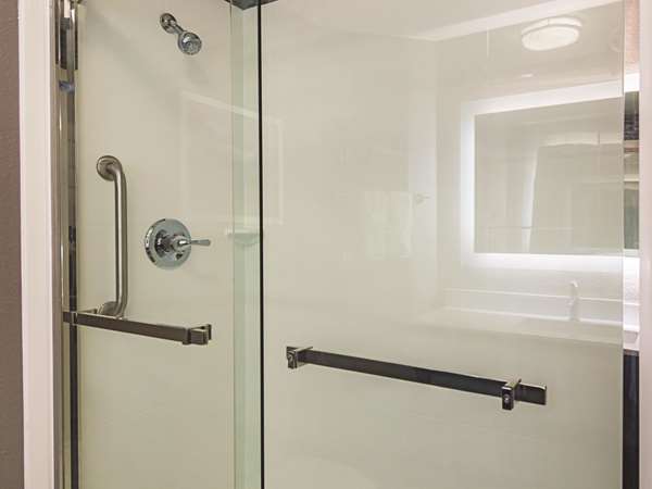  - La Quinta Inn & Suites Northwest Oklahoma City