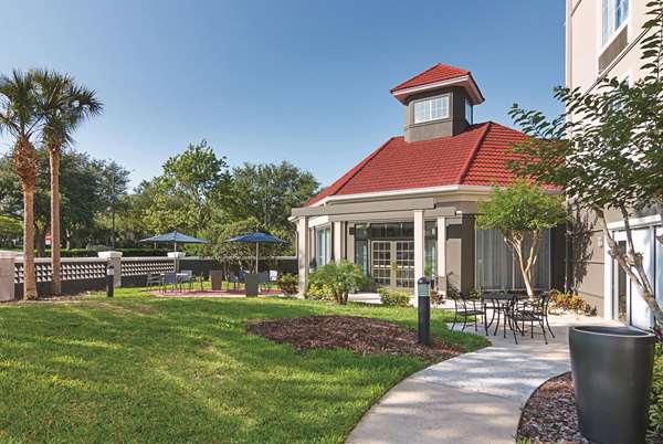 Exterior view - La Quinta Inn & Suites University Orlando