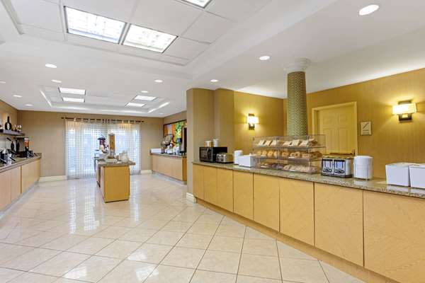  - La Quinta Inn & Suites Convention Center Orlando - I-4, Exit 74A