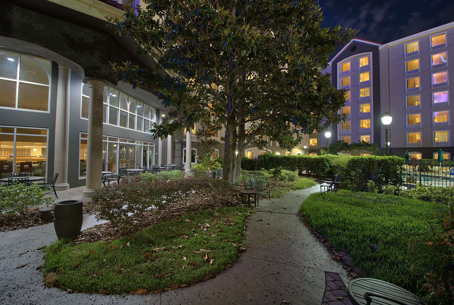 La Quinta Inn & Suites Convention Center Orlando, FL See Discounts