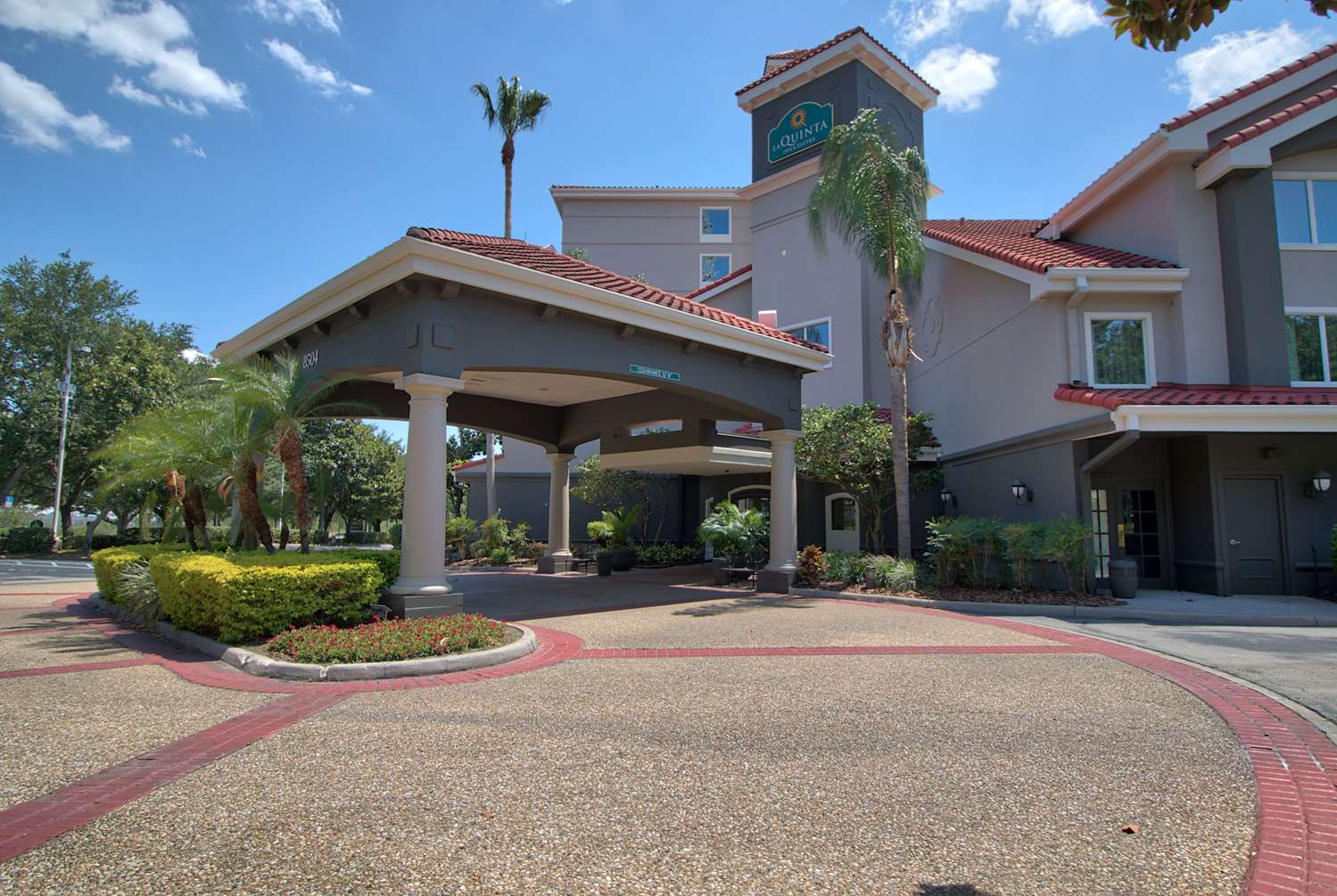 La Quinta Inn & Suites Convention Center Orlando, FL See Discounts