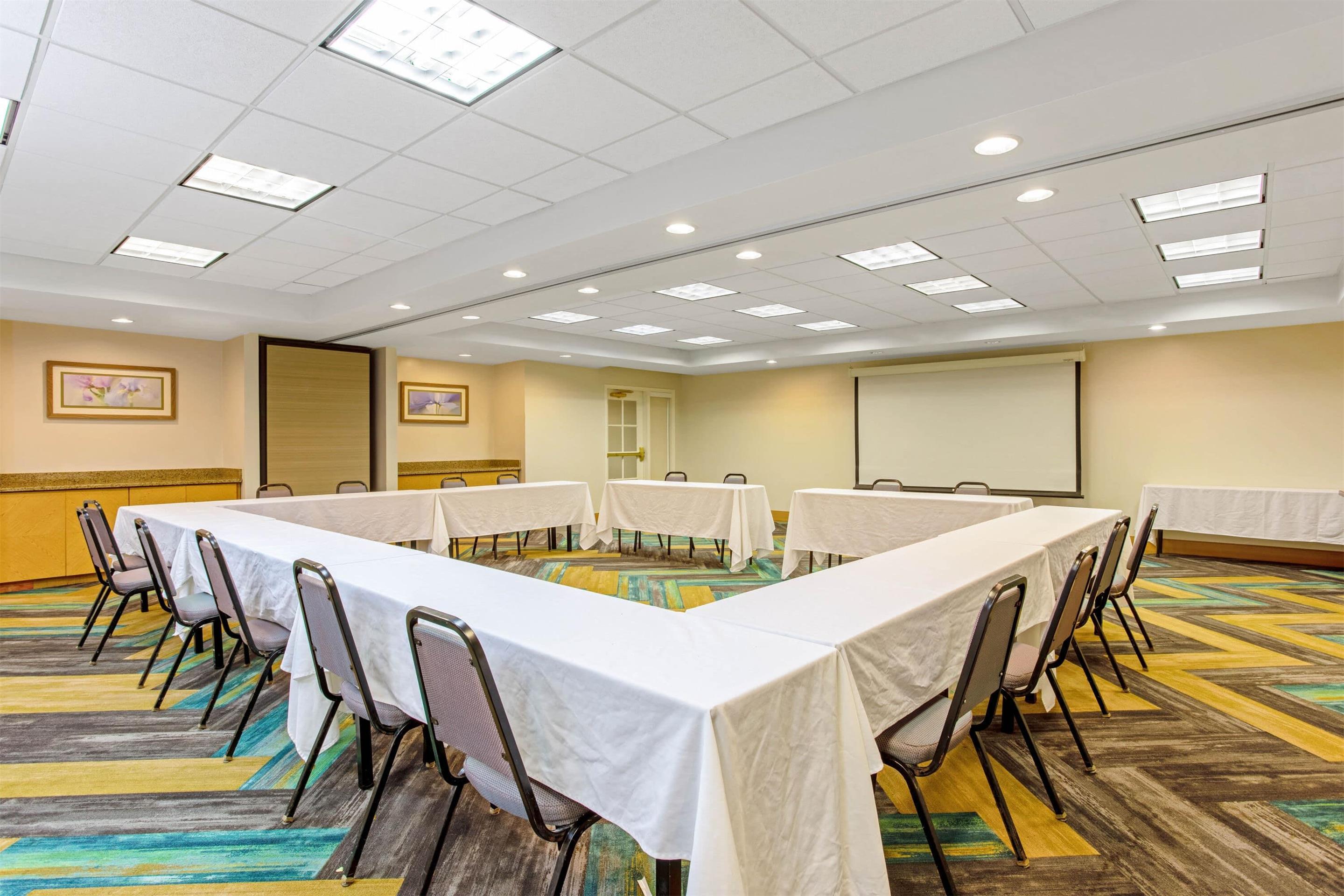 Meeting Room | La Quinta Inn & Suites by Wyndham Orlando I Drive/Conv Ctr