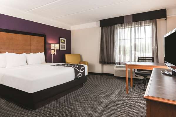  - La Quinta Inn & Suites South Square Durham