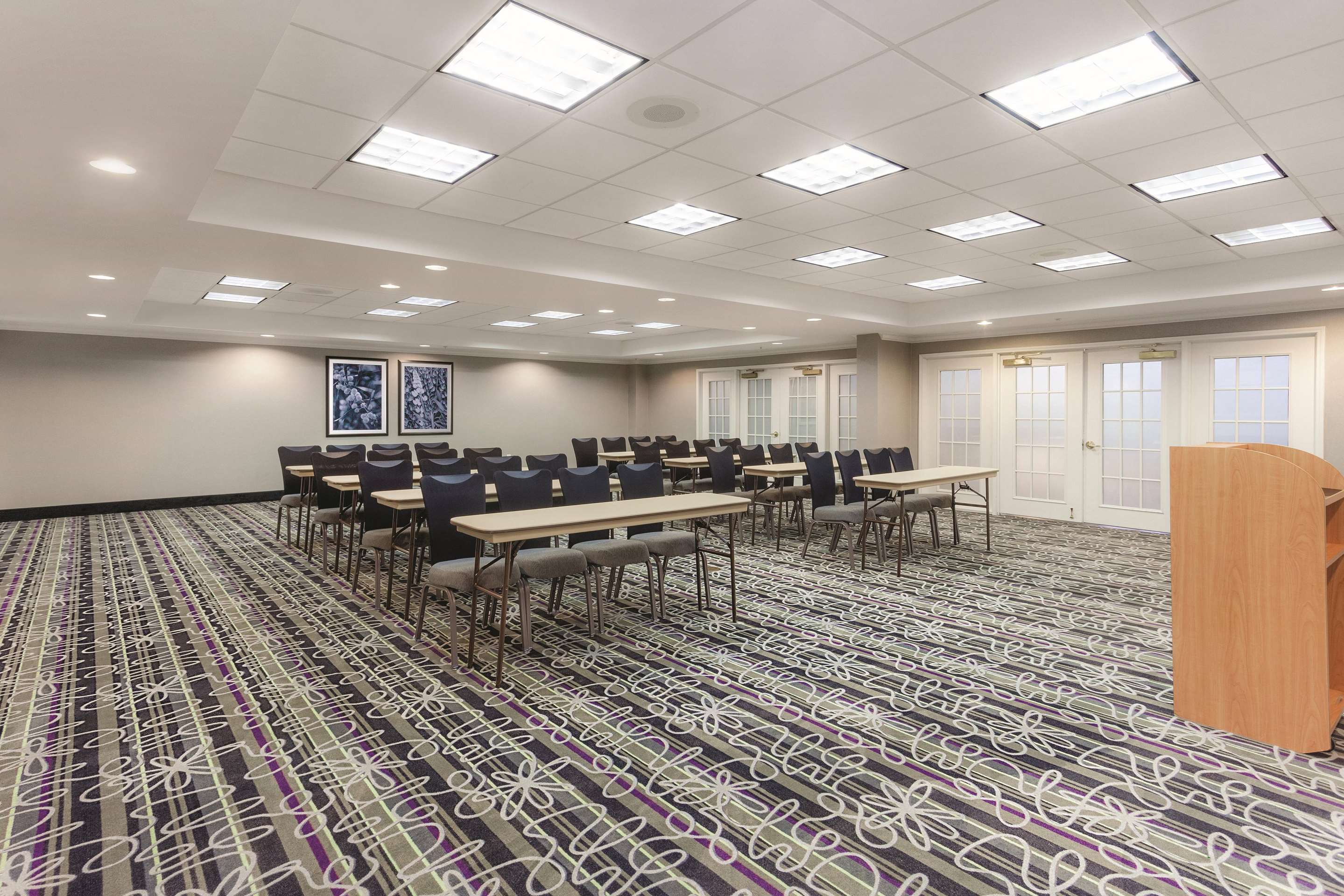 Meeting Room | La Quinta Inn & Suites by Wyndham Univ Area Chapel Hill