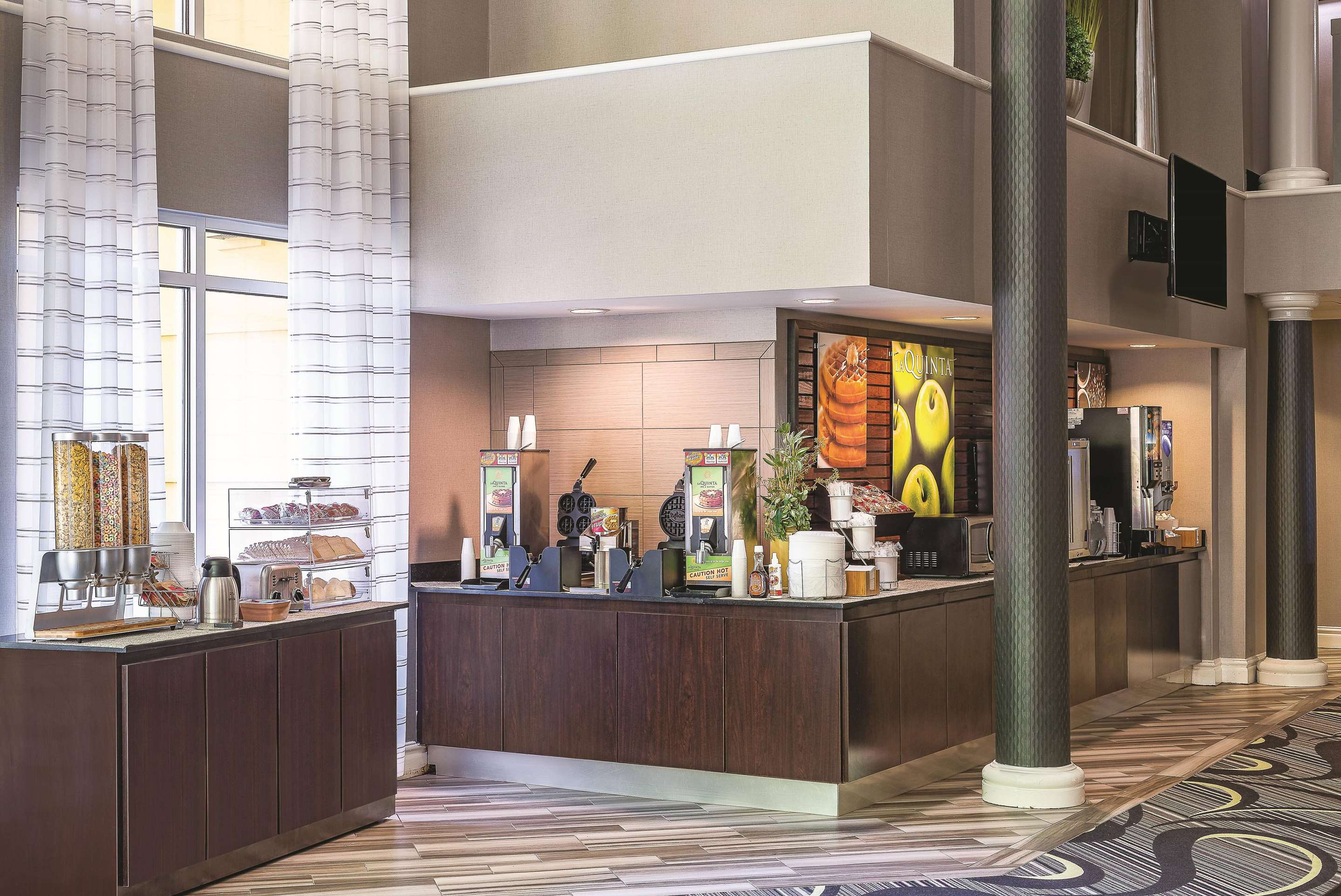 Property amenity | La Quinta Inn & Suites by Wyndham Univ Area Chapel Hill