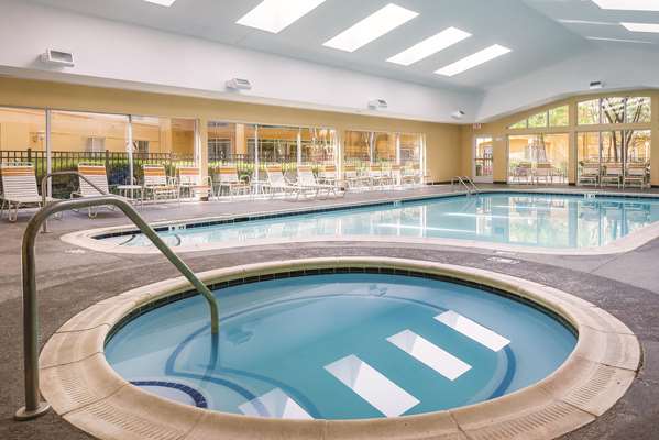 Pool - La Quinta Inn & Suites South Square Durham