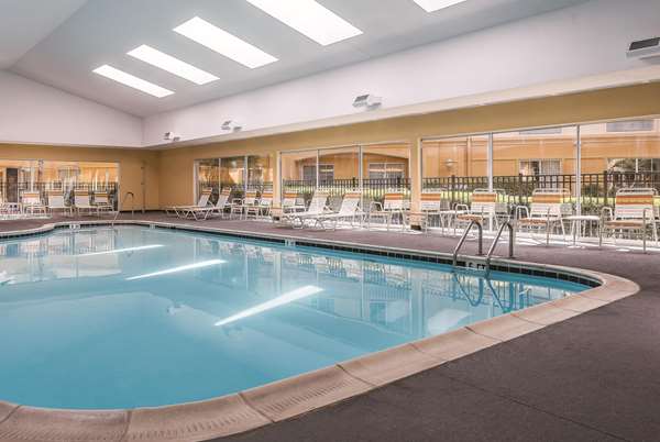 Pool - La Quinta Inn & Suites South Square Durham