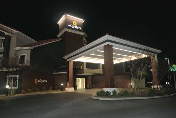 Exterior view - La Quinta Inn & Suites Airport Austin