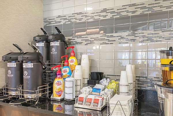  - La Quinta Inn & Suites Airport Austin