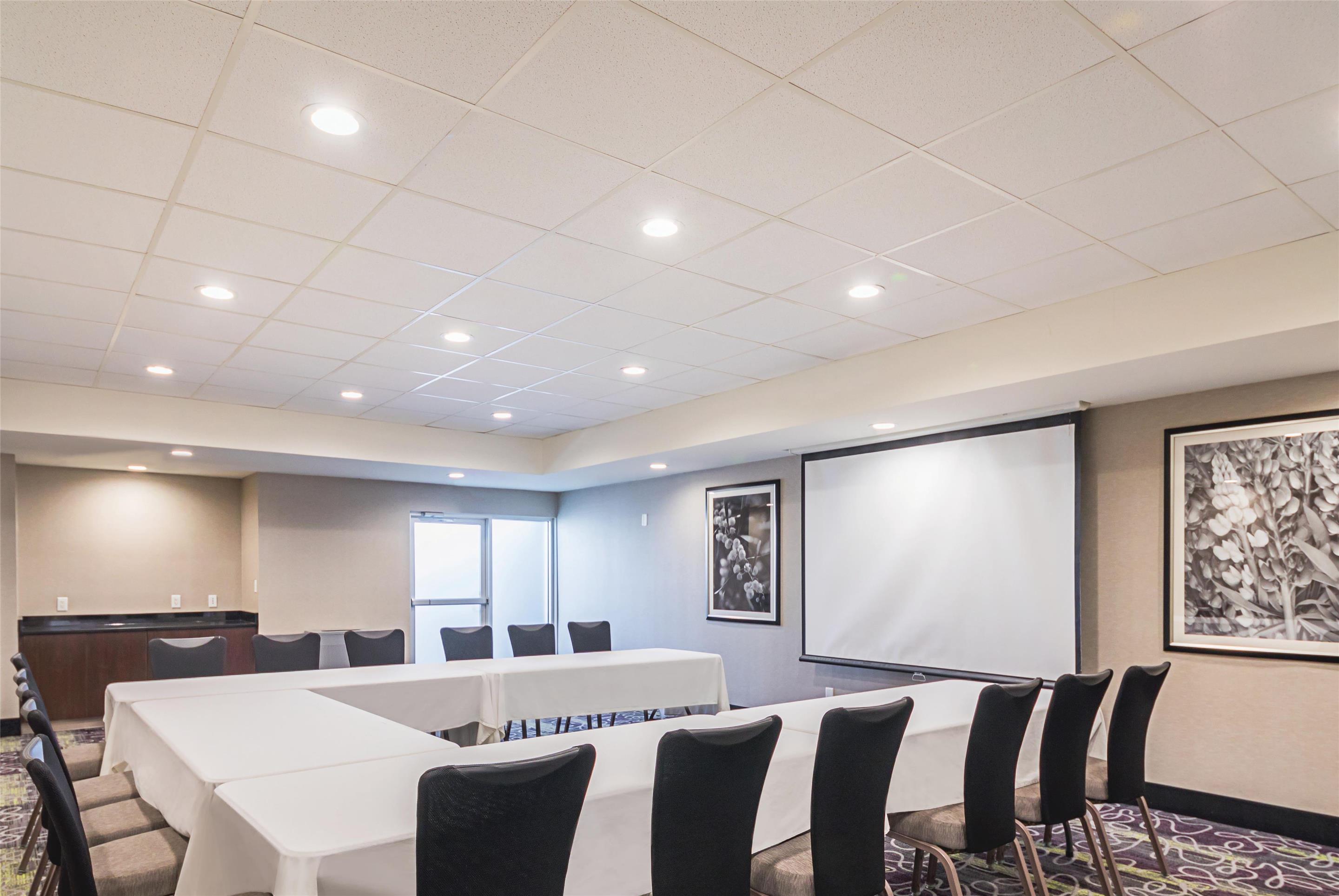 Meeting Room | La Quinta Inn & Suites by Wyndham Austin Airport