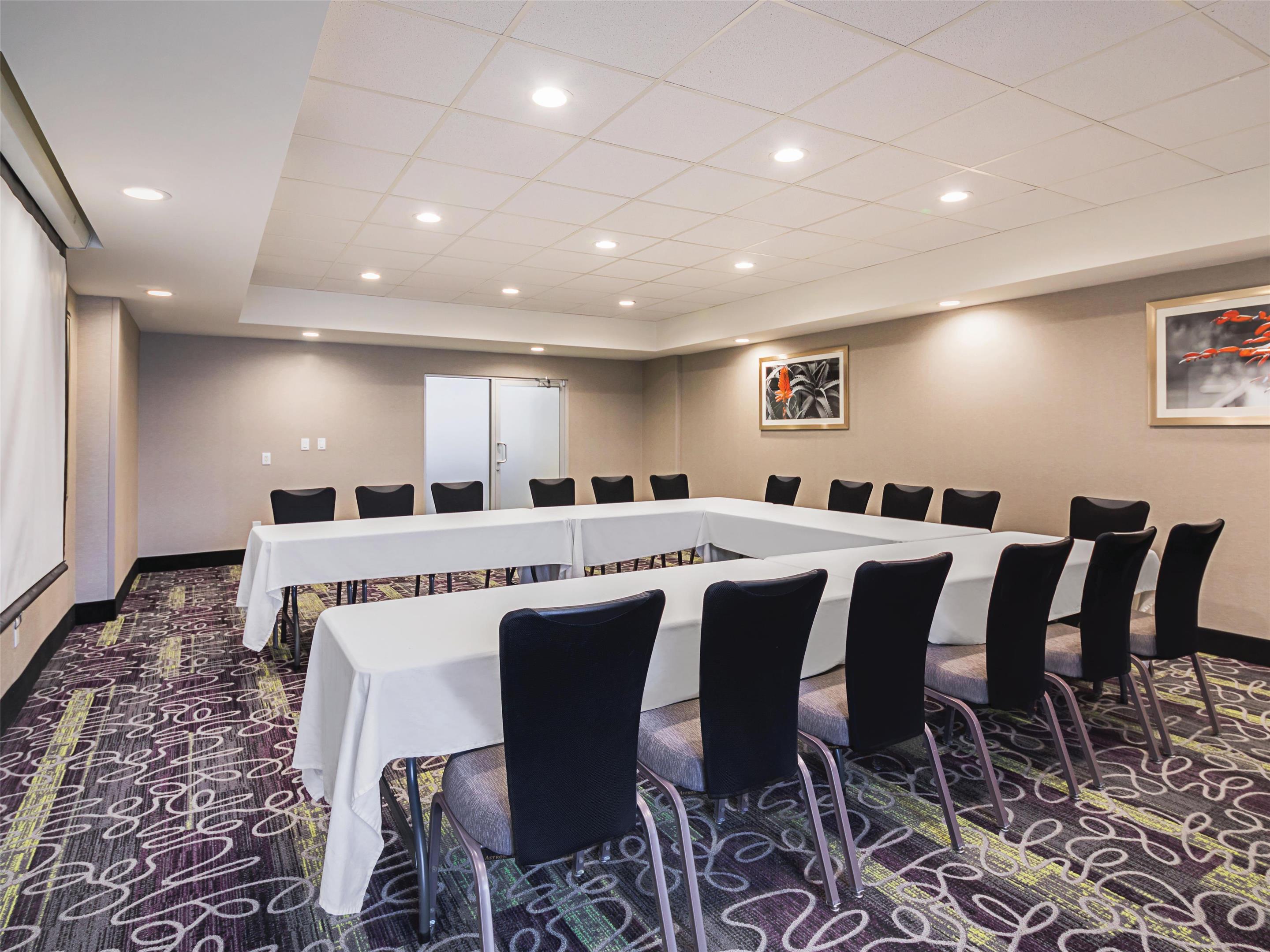 Meeting Room | La Quinta Inn & Suites by Wyndham Austin Airport