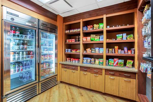  - La Quinta Inn & Suites Greensboro - I-40, Exit 214