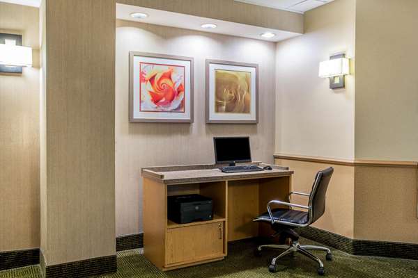 Conference Area - La Quinta Inn & Suites Greensboro - I-40, Exit 214