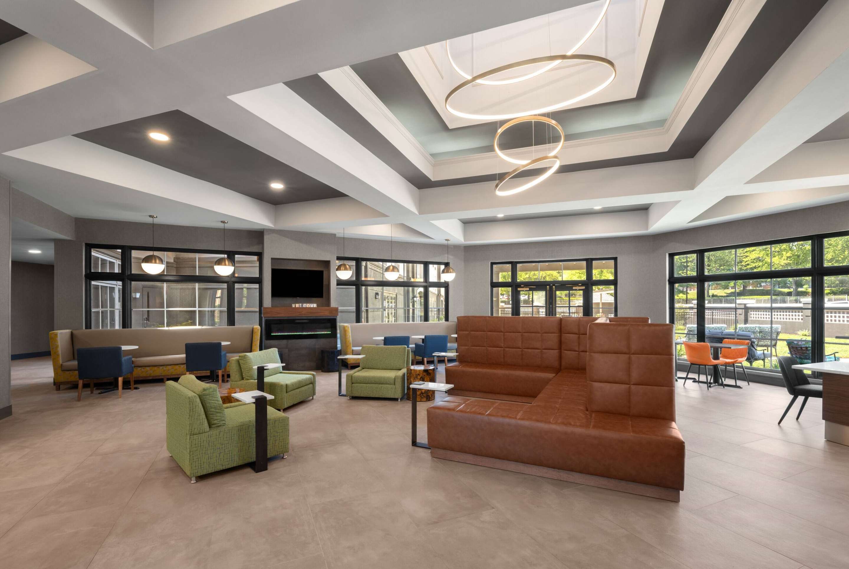 Lobby | La Quinta Inn & Suites by Wyndham Greensboro NC