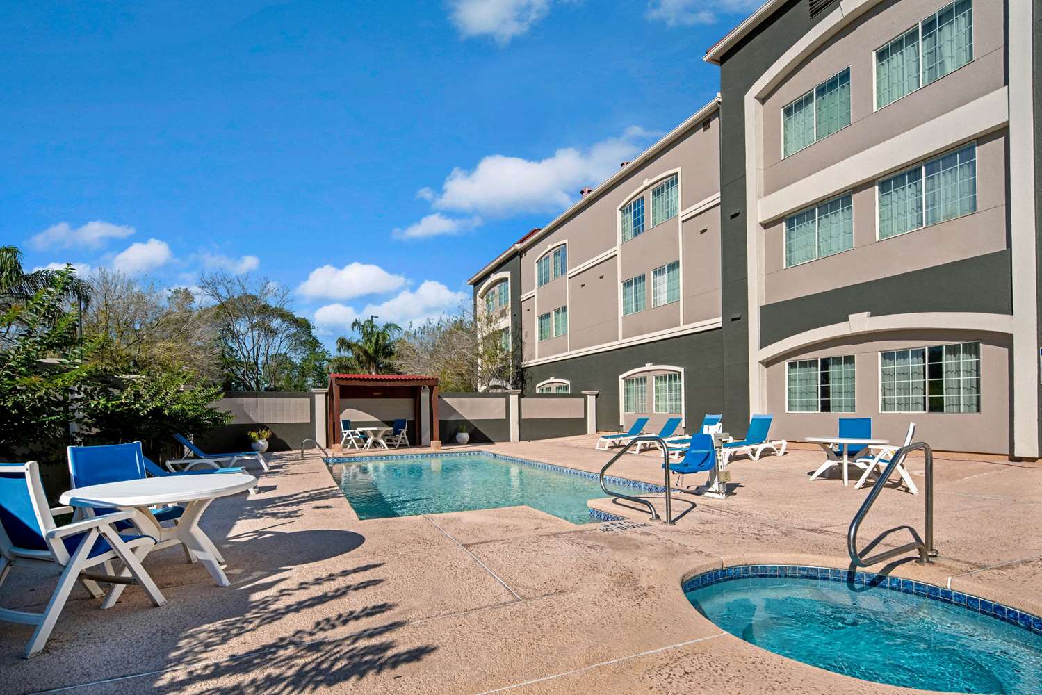 La Quinta Inn & Suites Brownsville, TX See Discounts