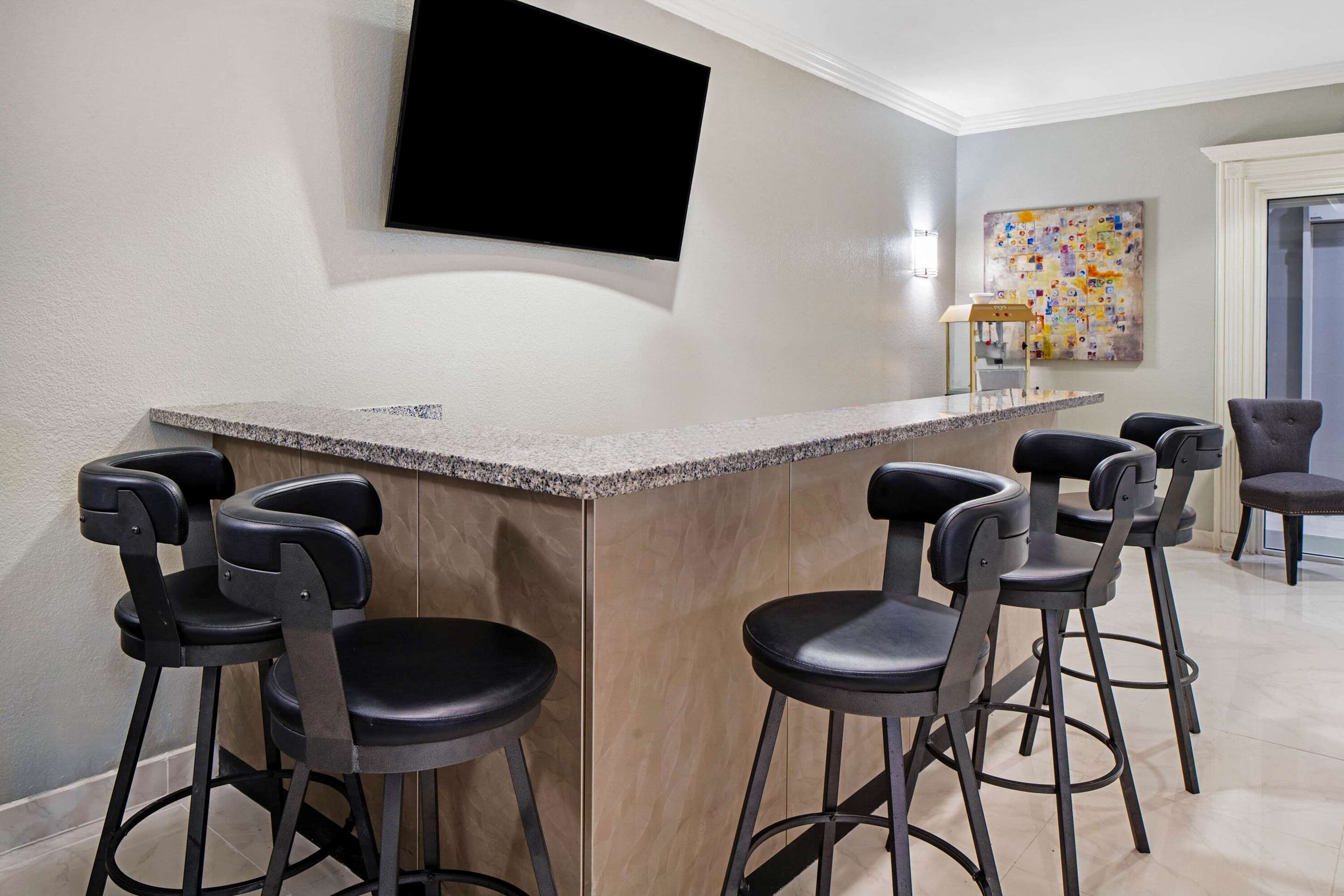 BarLounge | La Quinta Inn & Suites by Wyndham Brownsville North