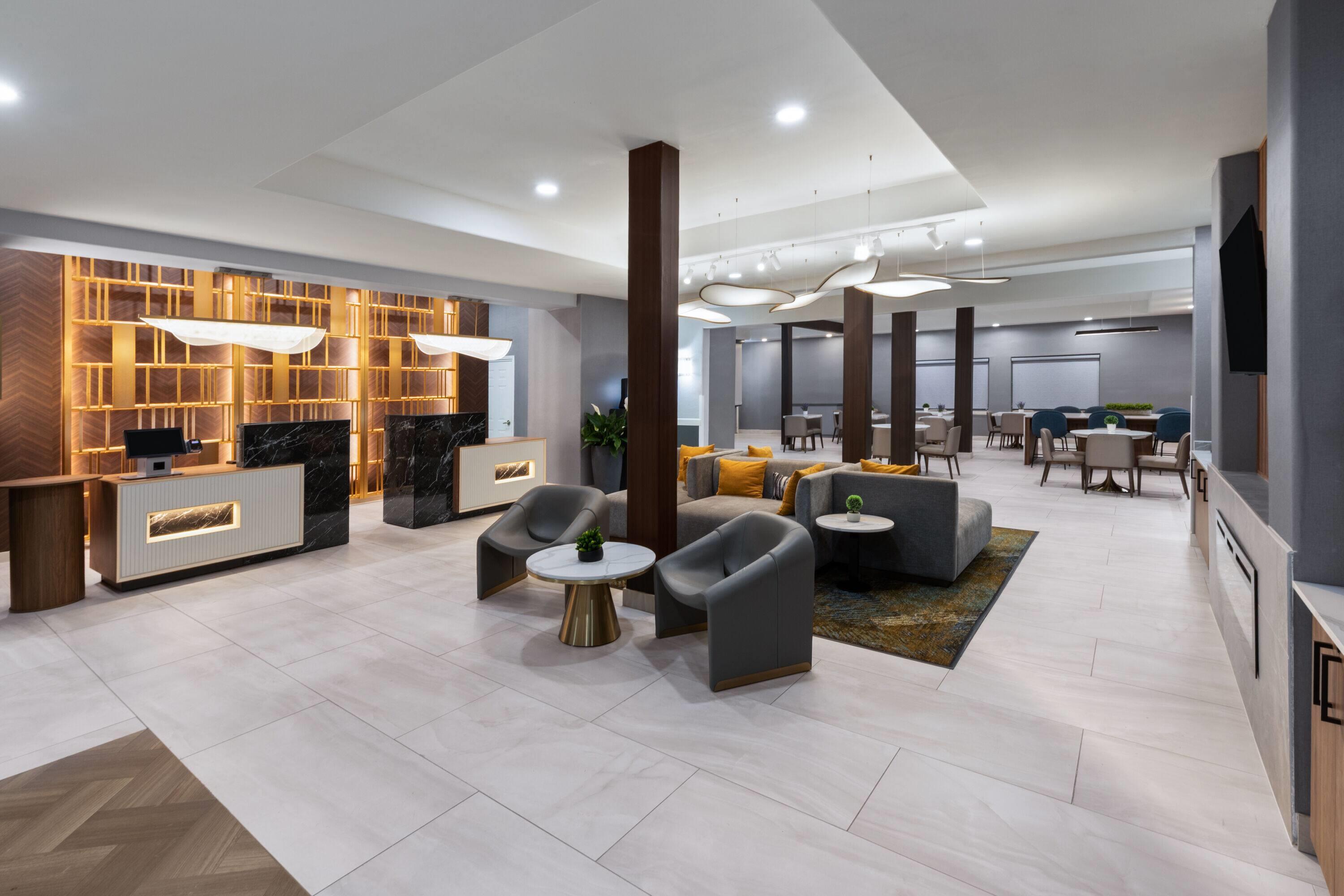 Lobby | La Quinta Inn & Suites by Wyndham Brownsville North