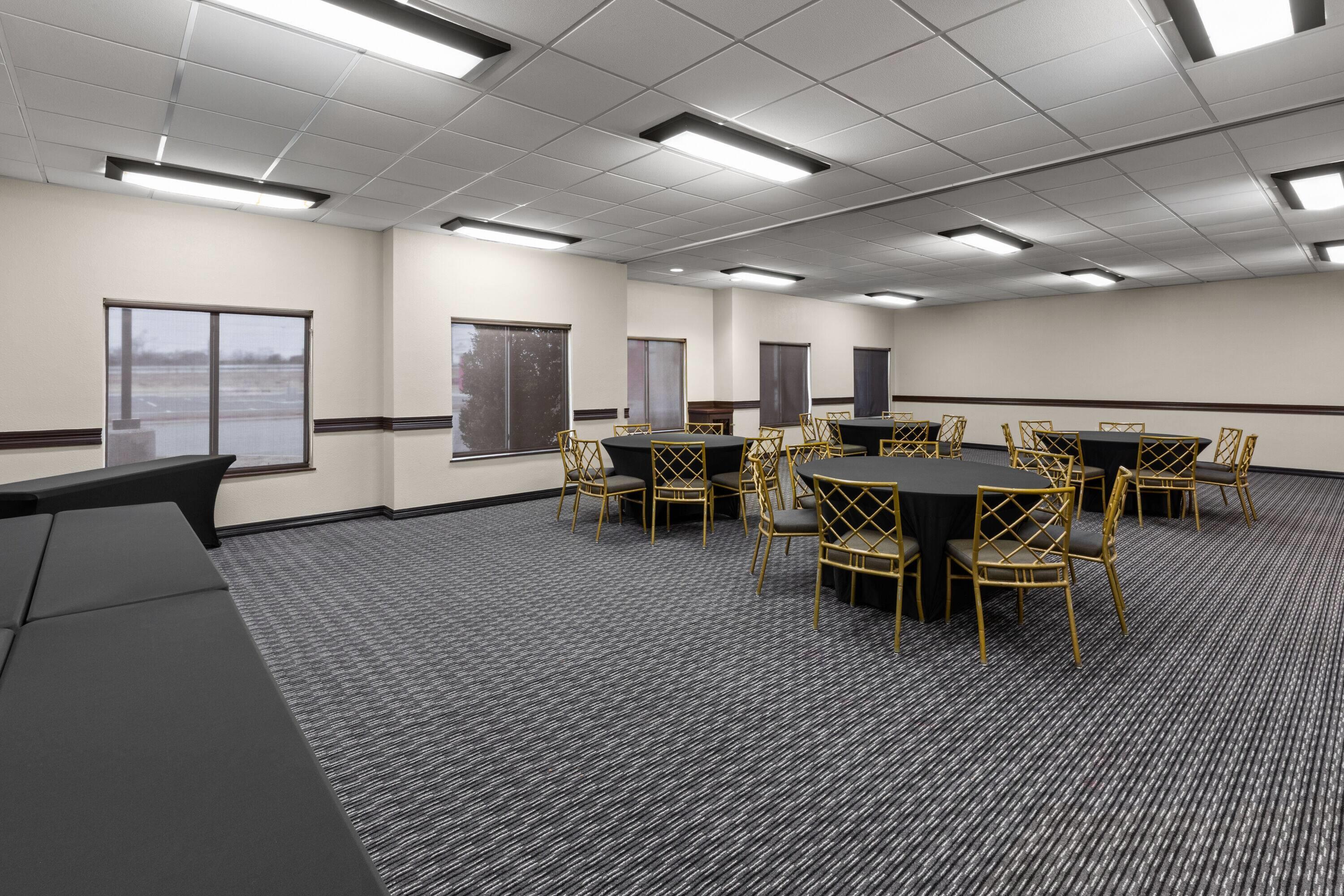 Meeting Room | La Quinta Inn & Suites by Wyndham Brownsville North