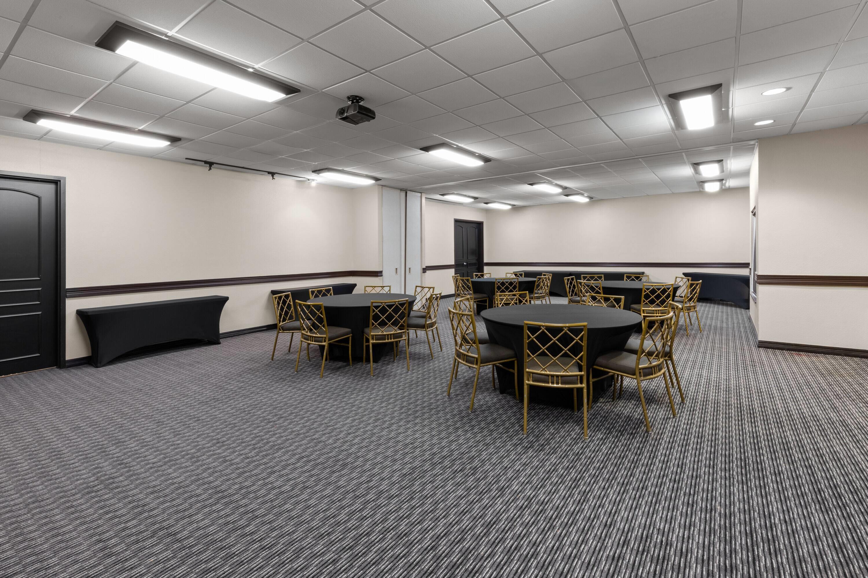Meeting Room | La Quinta Inn & Suites by Wyndham Brownsville North