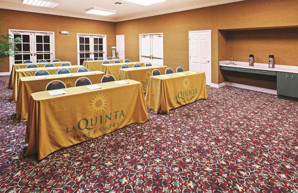  - La Quinta Inn & Suites Weatherford - I-20, Exit 408