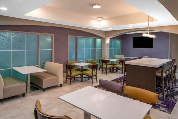 Amenities - La Quinta Inn & Suites Stockbridge - I-75, Exit 228