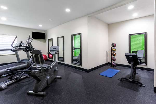 Fitness/ Exercise Room - La Quinta Inn & Suites New Braunfels - I-35, Exit 189
