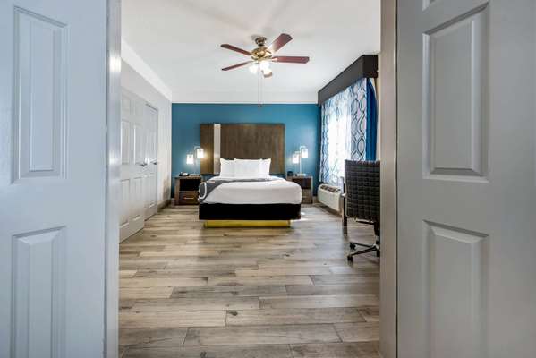 Suite - La Quinta Inn & Suites Kingwood - I-69, Exit 151