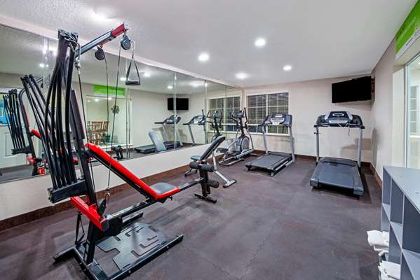 Fitness/ Exercise Room - La Quinta Inn & Suites Kingwood - I-69, Exit 151