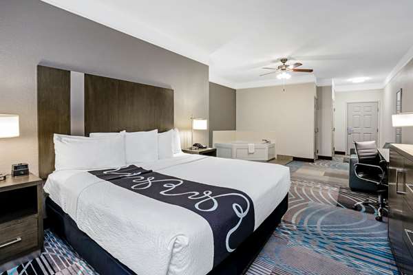 Suite - La Quinta Inn & Suites Conroe - I-45, Exit 90