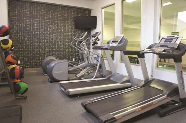 Fitness/ Exercise Room - La Quinta Inn & Suites Airport Portland - I-205, Exit 24