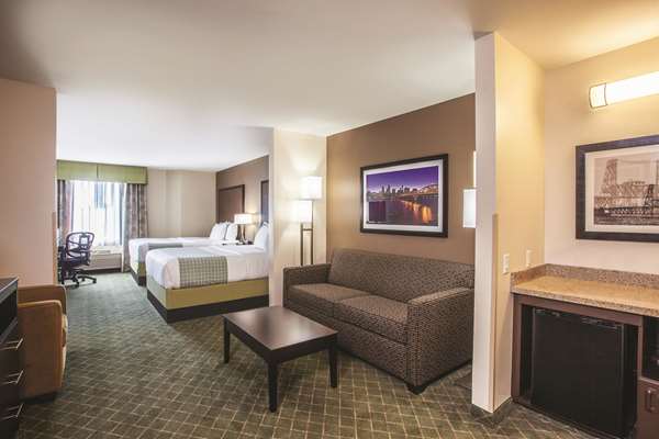 Suite - La Quinta Inn & Suites Airport Portland - I-205, Exit 24