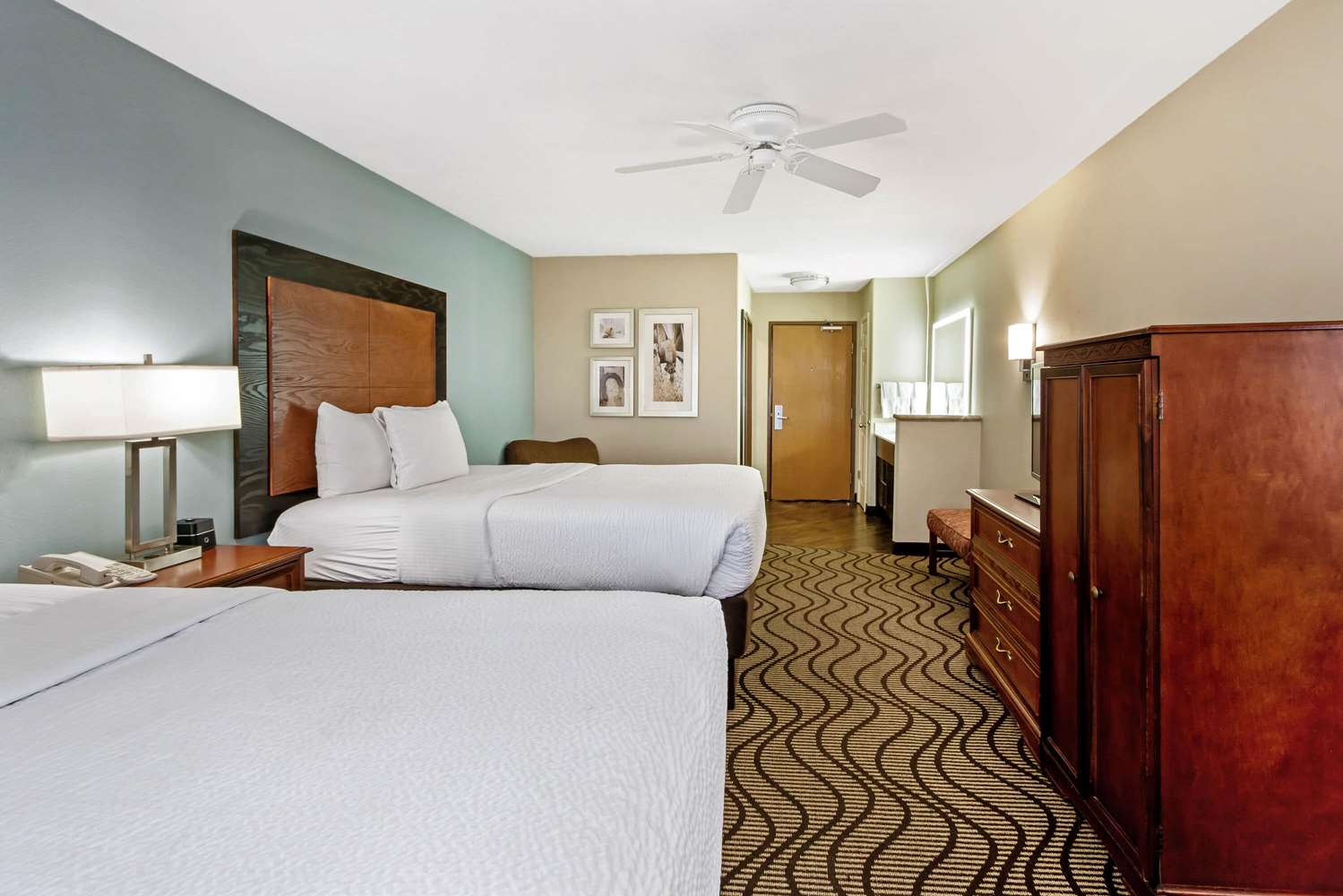 La Quinta Inn Santa Rosa I40, Exit 275, NM See Discounts
