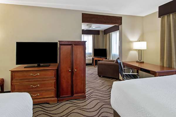  - La Quinta Inn Santa Rosa - I-40, Exit 275