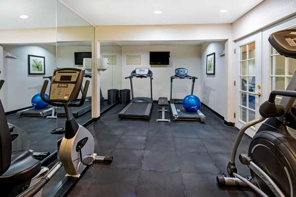 Fitness/ Exercise Room - La Quinta Inn Santa Rosa - I-40, Exit 275