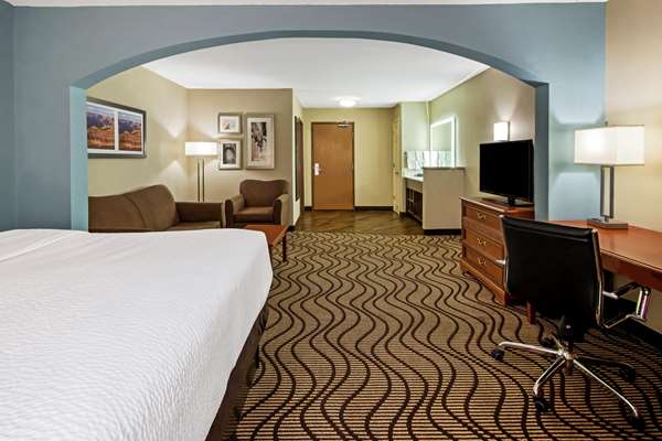 Suite - La Quinta Inn Santa Rosa - I-40, Exit 275