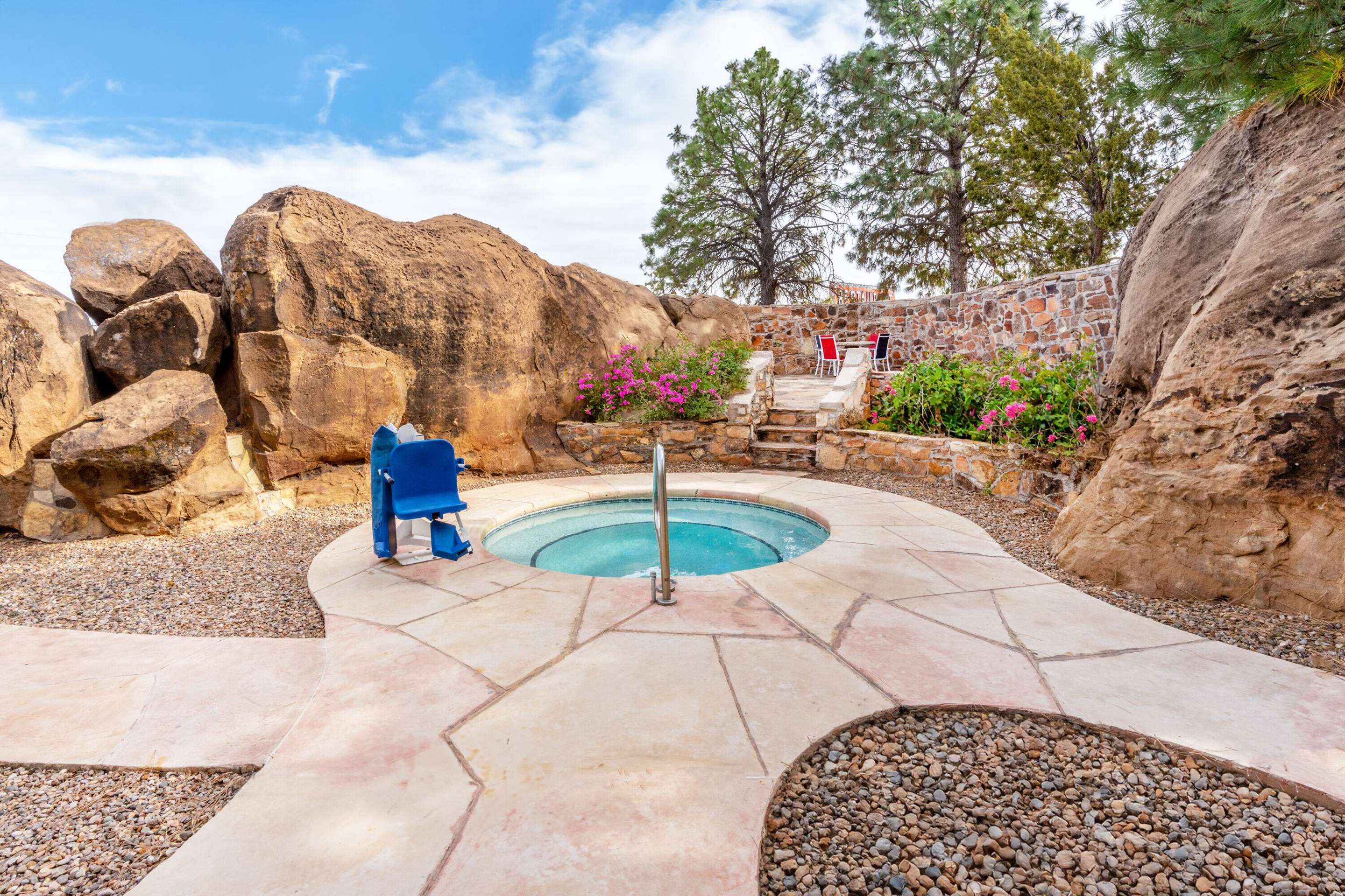 Pool | La Quinta Inn & Suites by Wyndham Santa Rosa