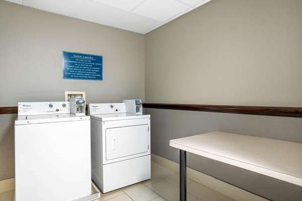 Amenities - La Quinta Inn South Tampa